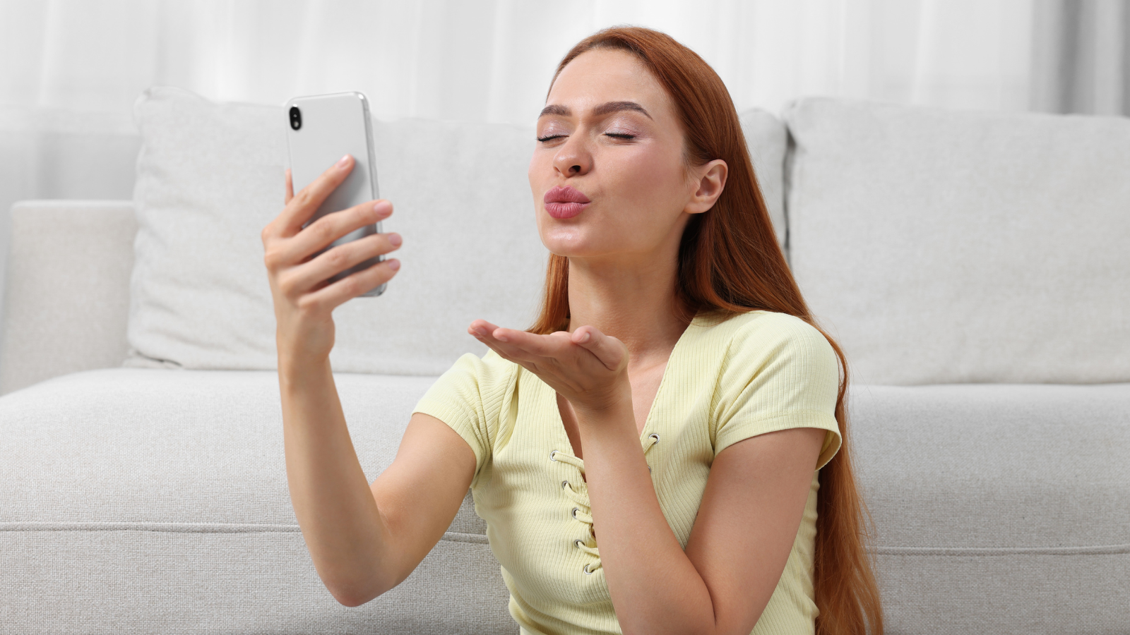 Romantic Flower Gift Ideas for Long-Distance Relationships | DP FLOWERS BANGKOK