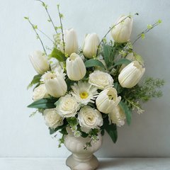 Collection image for: Artificial flower vases