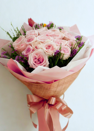 Luxury blush pink garden roses bouquet with purple statice and burlap wrapping - gentle flower delivery Bangkok | DP FLOWERS BANGKOK