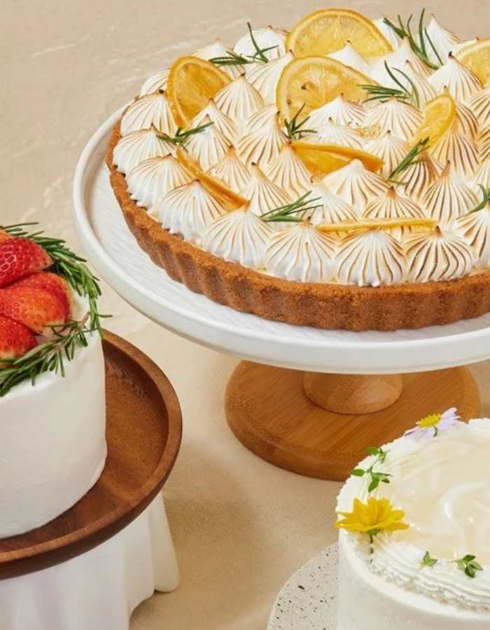 Complete your flower delivery with delicious cakes and sweet treats. Perfect for birthdays, anniversaries, and celebrations. Same-day delivery available across Bangkok | DP FLOWERS BANGKOK