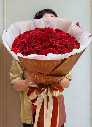 Elegant redroses bouquet in Bangkok. Perfect for Anniversary, Birthday & romantic occasions. Premium delivery service | DP FLOWERS BANGKOK