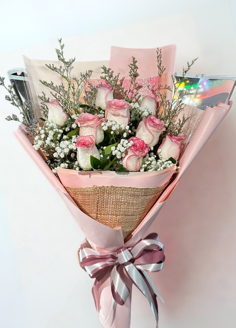 Rustic pink and white roses bouquet with baby's breath and burlap wrap - vintage flower delivery Bangkok by DP Flowers