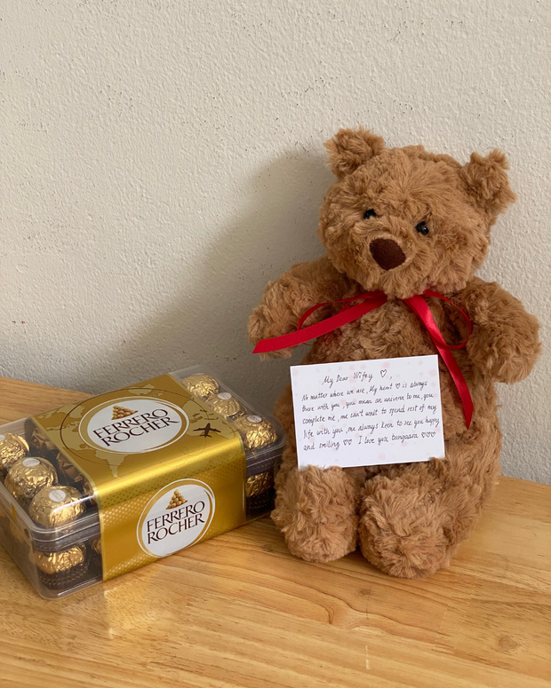 Teddy bear and Ferrero chocolate gift DP FLOWERS BANGKOK – real customer review, surprised with flower delivery