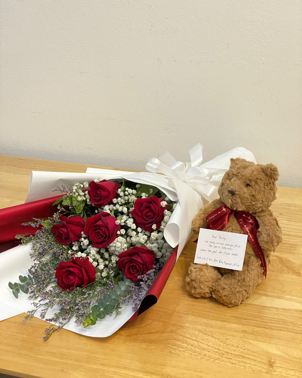 A beautiful bouquet and teddy bear from DP FLOWERS BANGKOK – real customer review, surprised with flower delivery